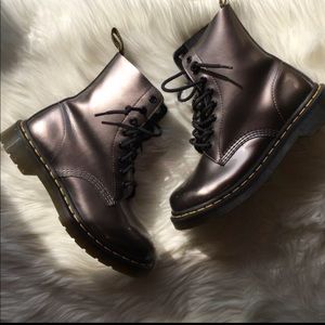 Dr. Martens chrome boot size 7